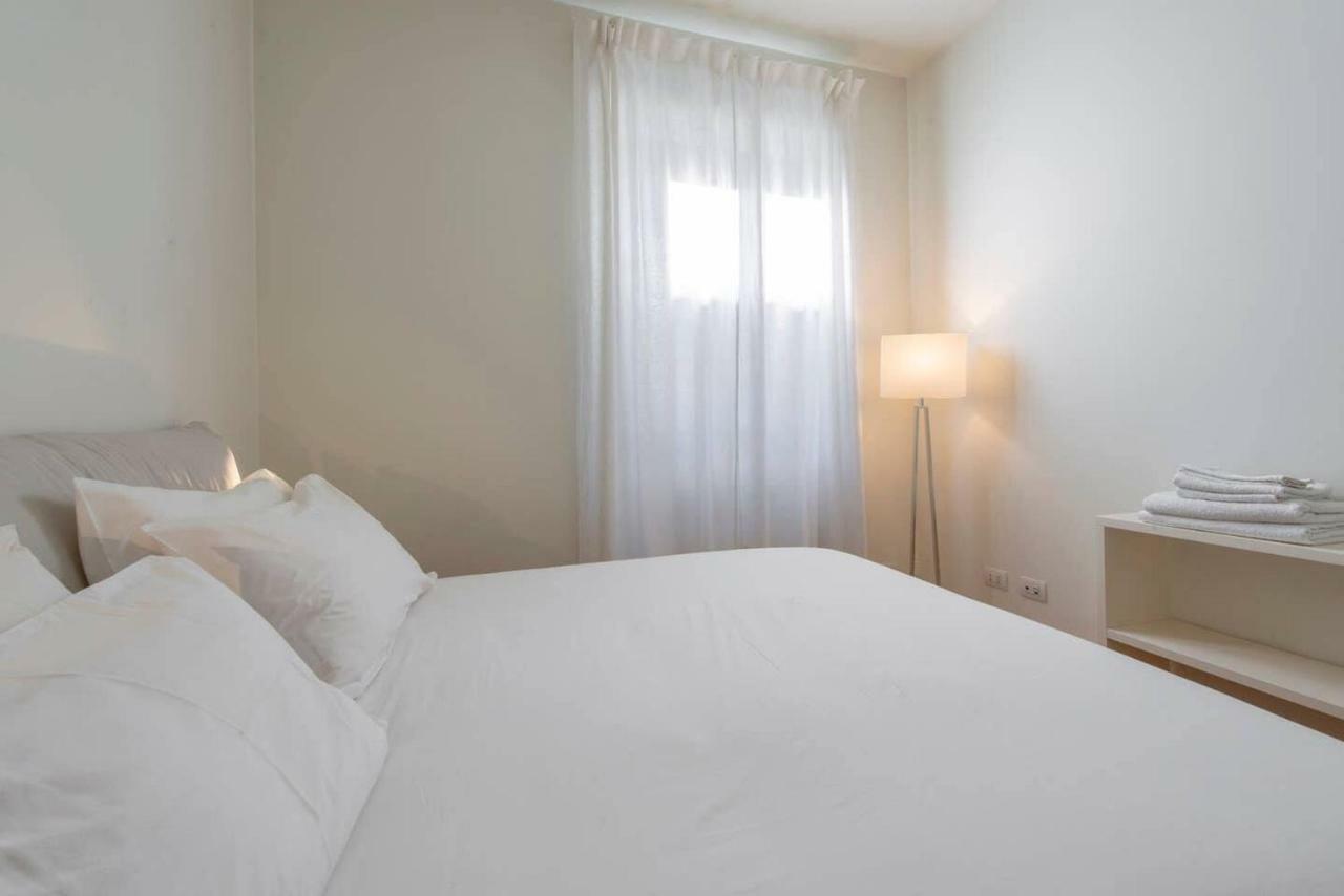 Joivy 1Br Apt In Isola With Stunning View To Bosco Verticale Milano Exteriör bild